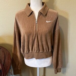 ✔️NWT Nike brand women’s oversized fit long sleeve pullover jacket